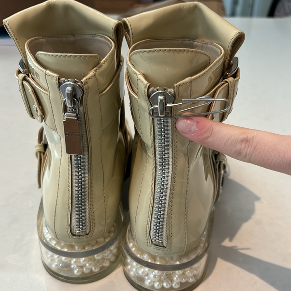 Alexander McQueen Runway Ivory Pearl Diamond Heel Patent Leather Boots Sz 38 - Picture 6 of 11